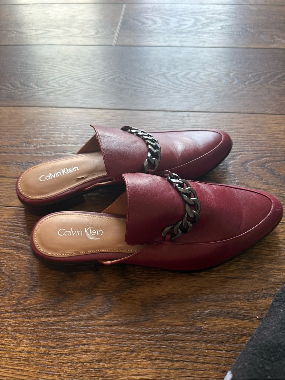 Calvin Klein Women's Wine Faux-Leather Slip-On Mules with Gunmetal Chain